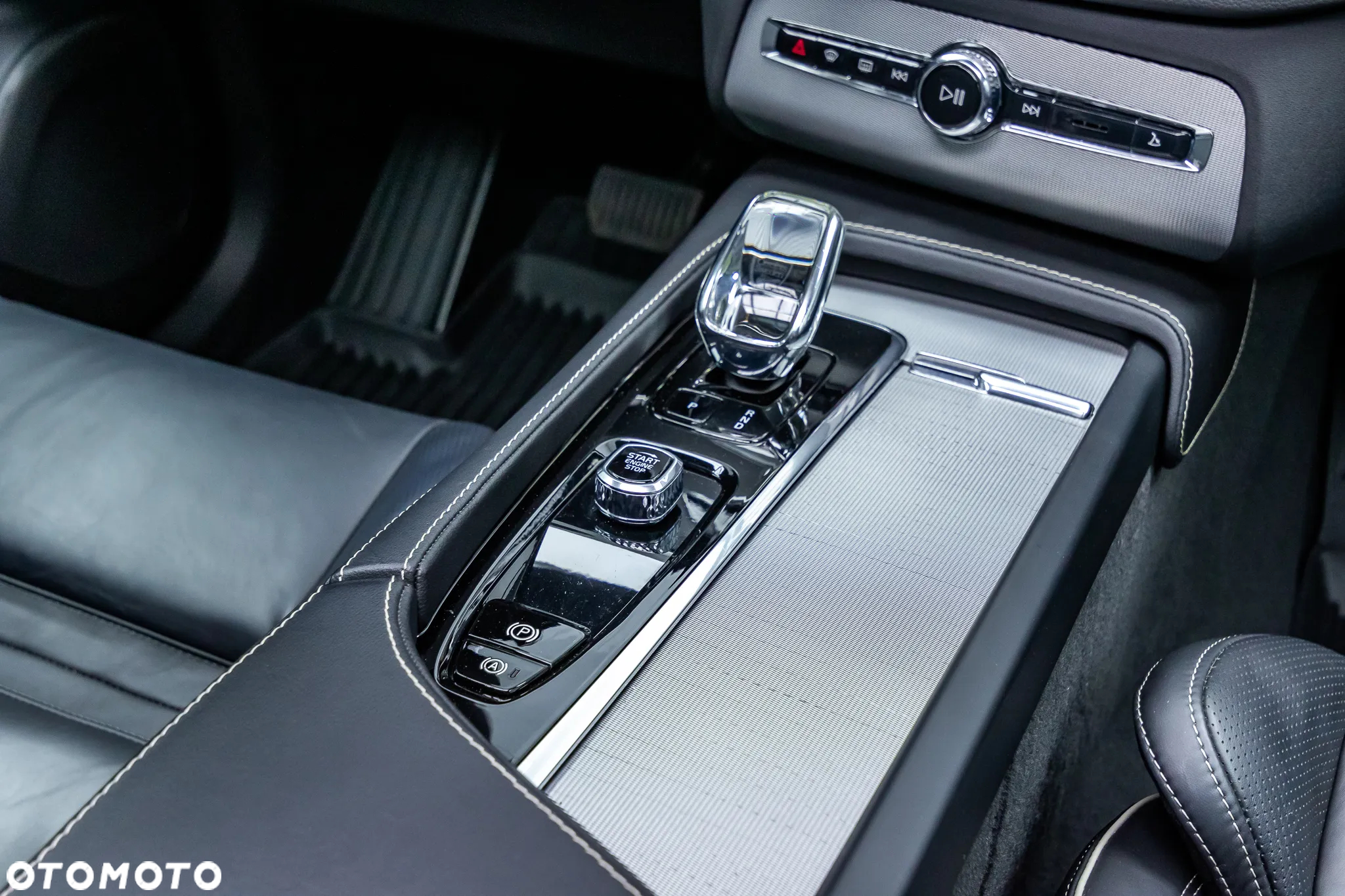 Volvo XC 90 - 25