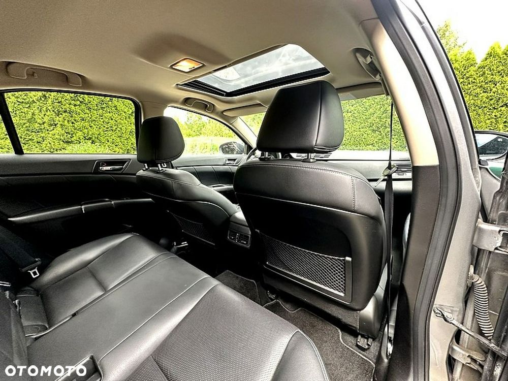Suzuki Kizashi - 14