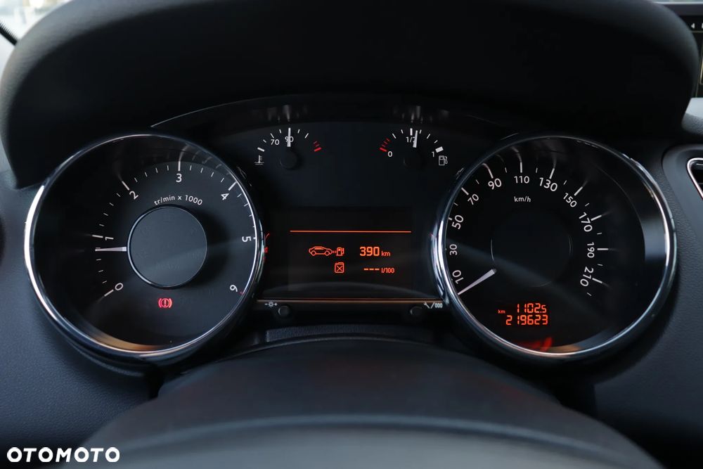 Peugeot 5008 HDI FAP 150 Allure - 22