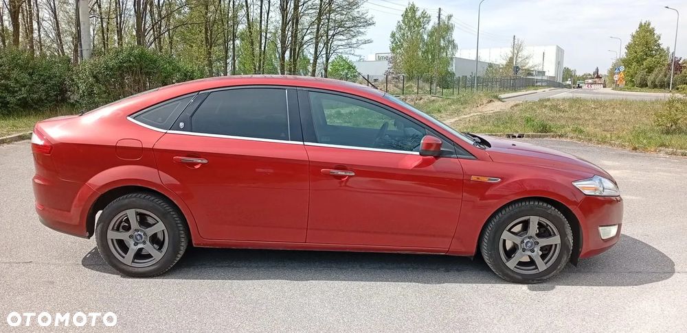 Ford Mondeo 2.0 TDCi Ghia - 4