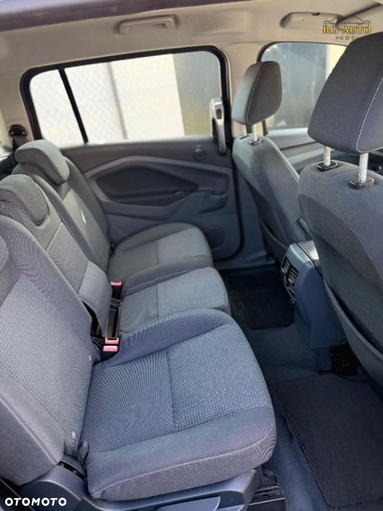 Ford Grand C-MAX - 37