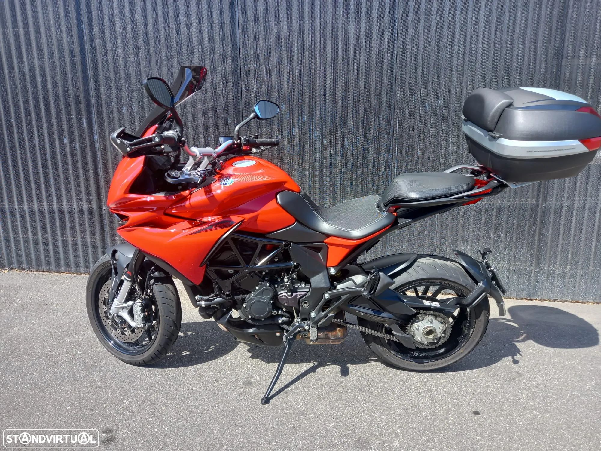 MV Agusta Turismo Veloce Rosso - 1