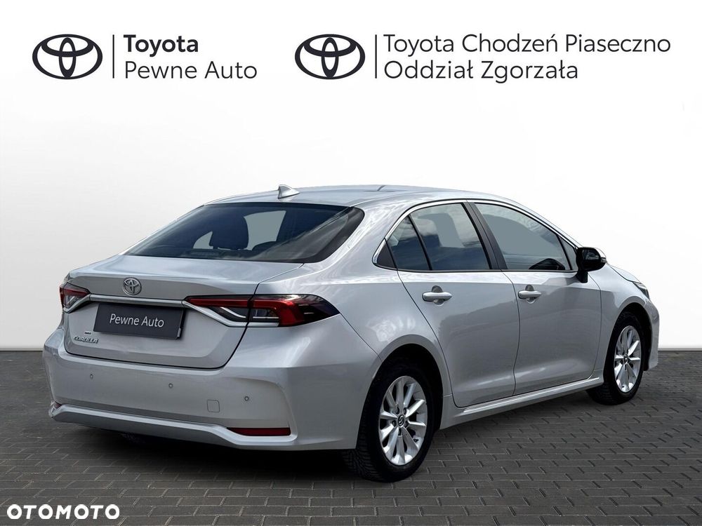 Toyota Corolla - 4
