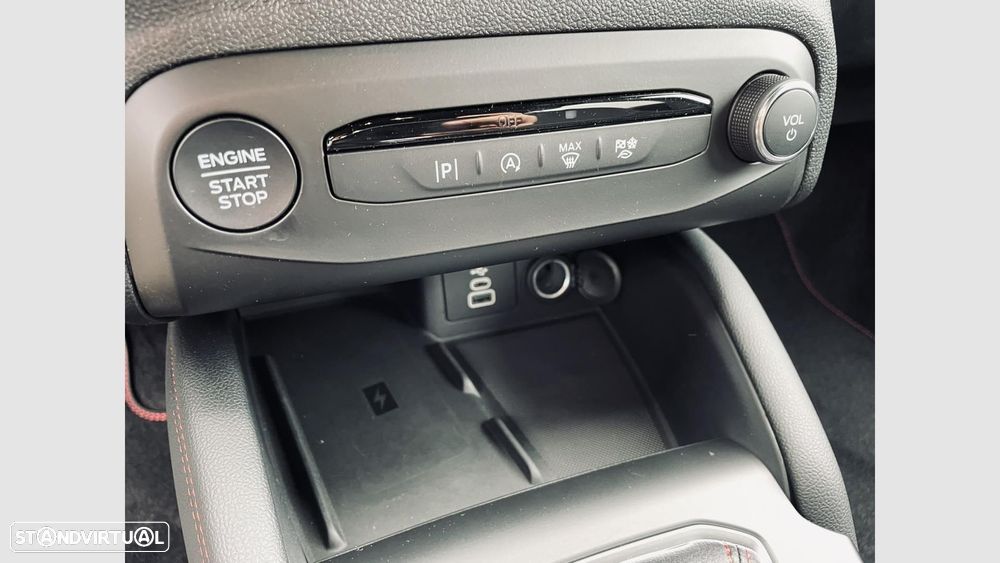 Ford Focus 1.0 EcoBoost MHEV ST-Line X - 18