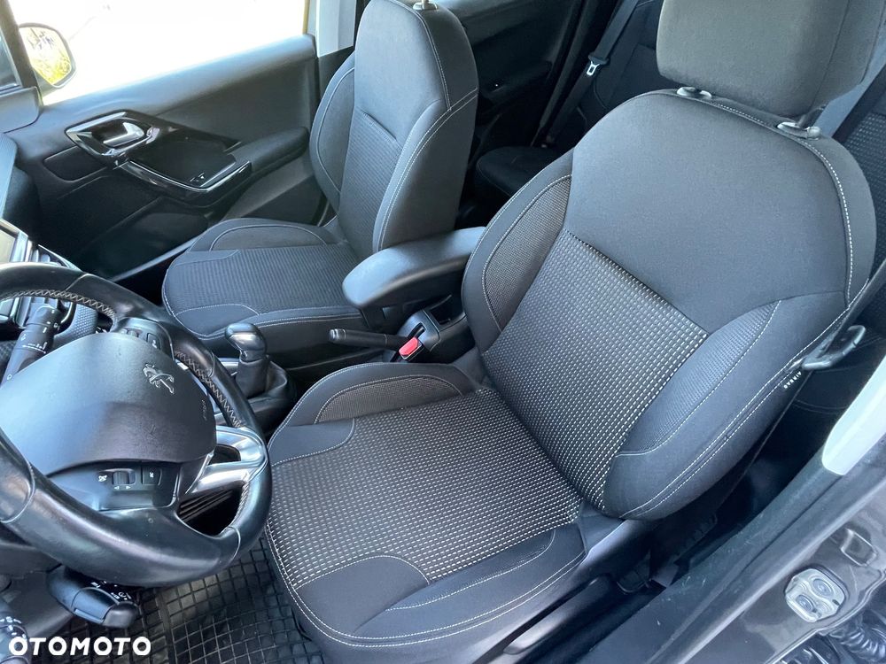 Peugeot 208 PureTech 110 Stop & Start Tech Edition - 21