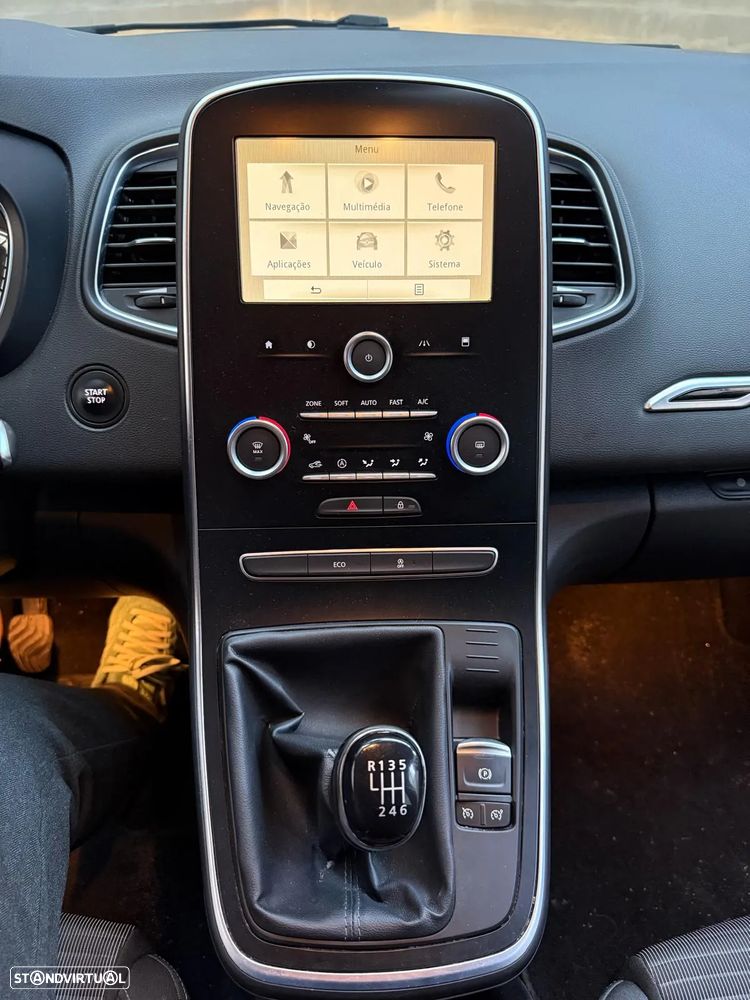 Renault Scénic 1.6 DCi Bose Edtion SS - 11