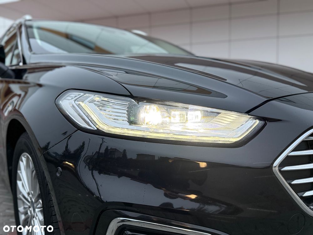 Ford Mondeo SW 2.0 Hybrid Titanium - 39