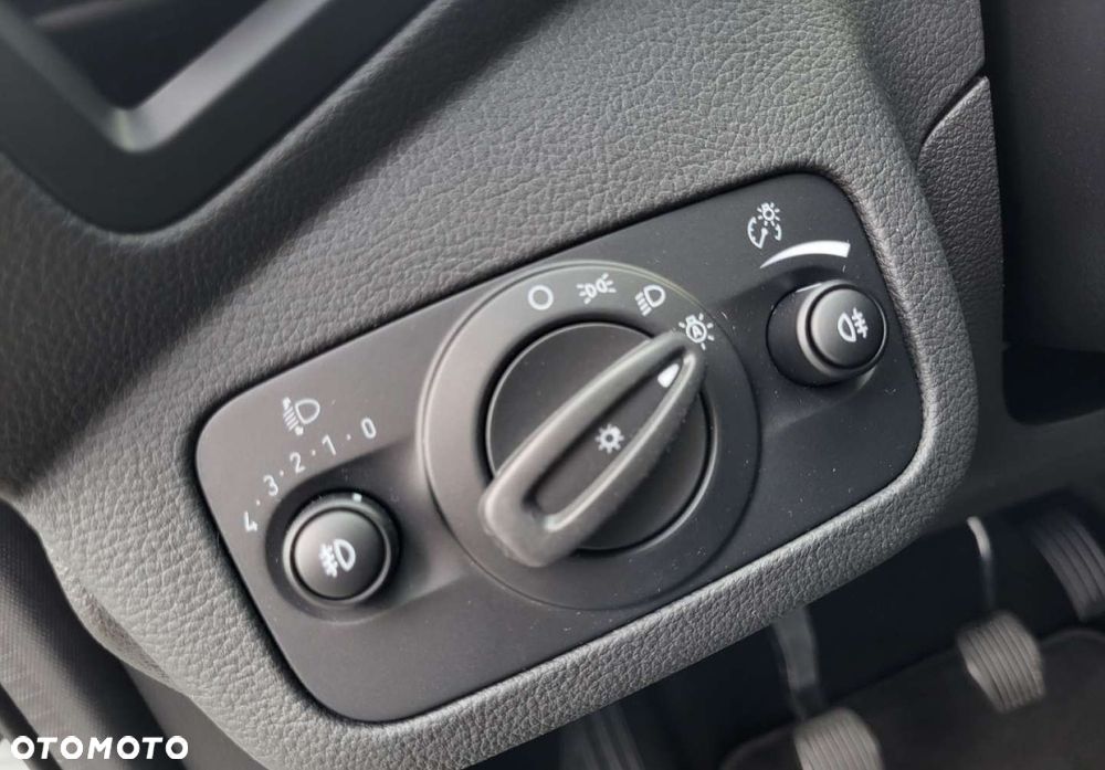 Ford Kuga - 13