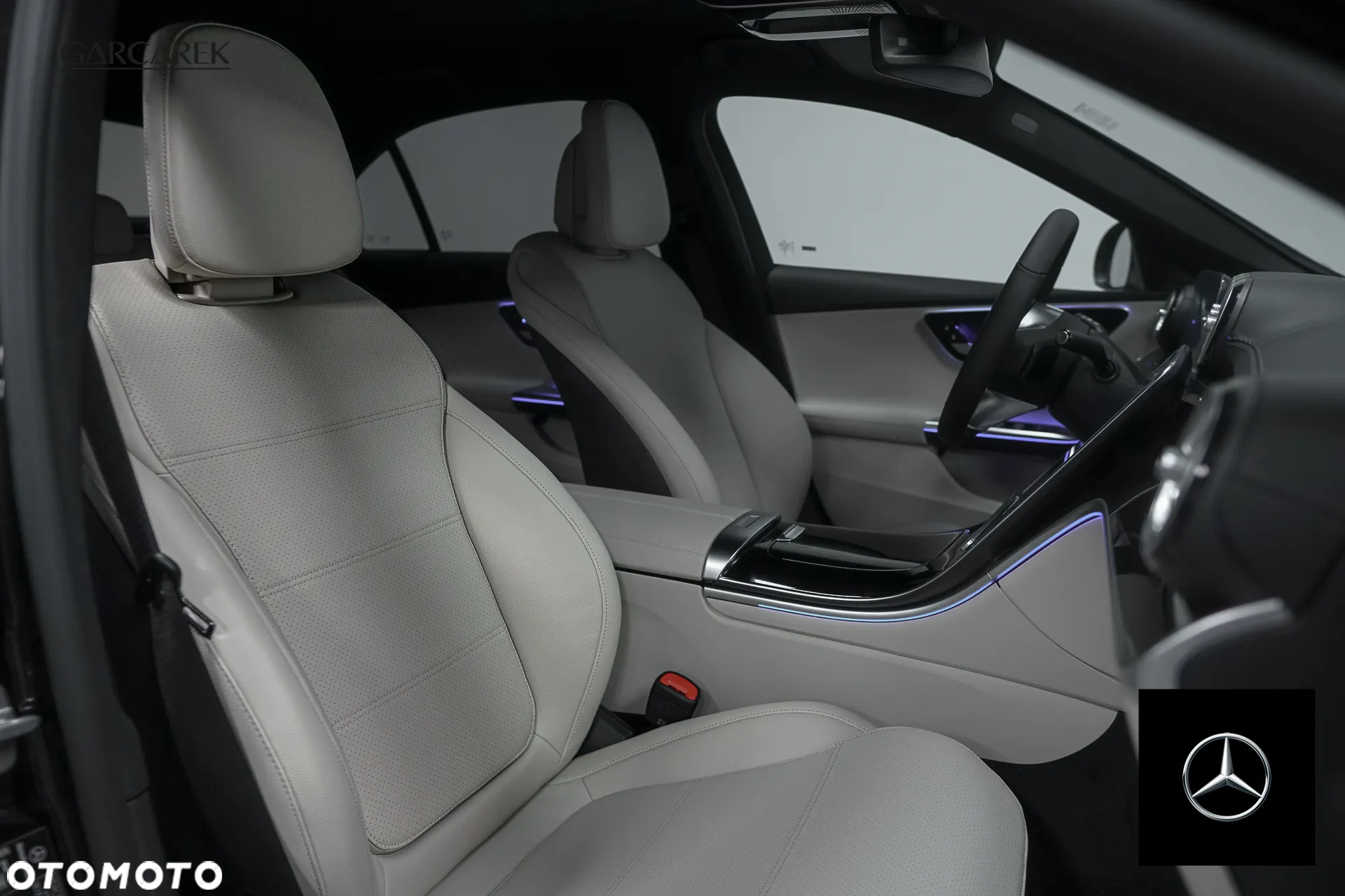 Mercedes-Benz Klasa C 220 d 4MATIC 9G-TRONIC - 33