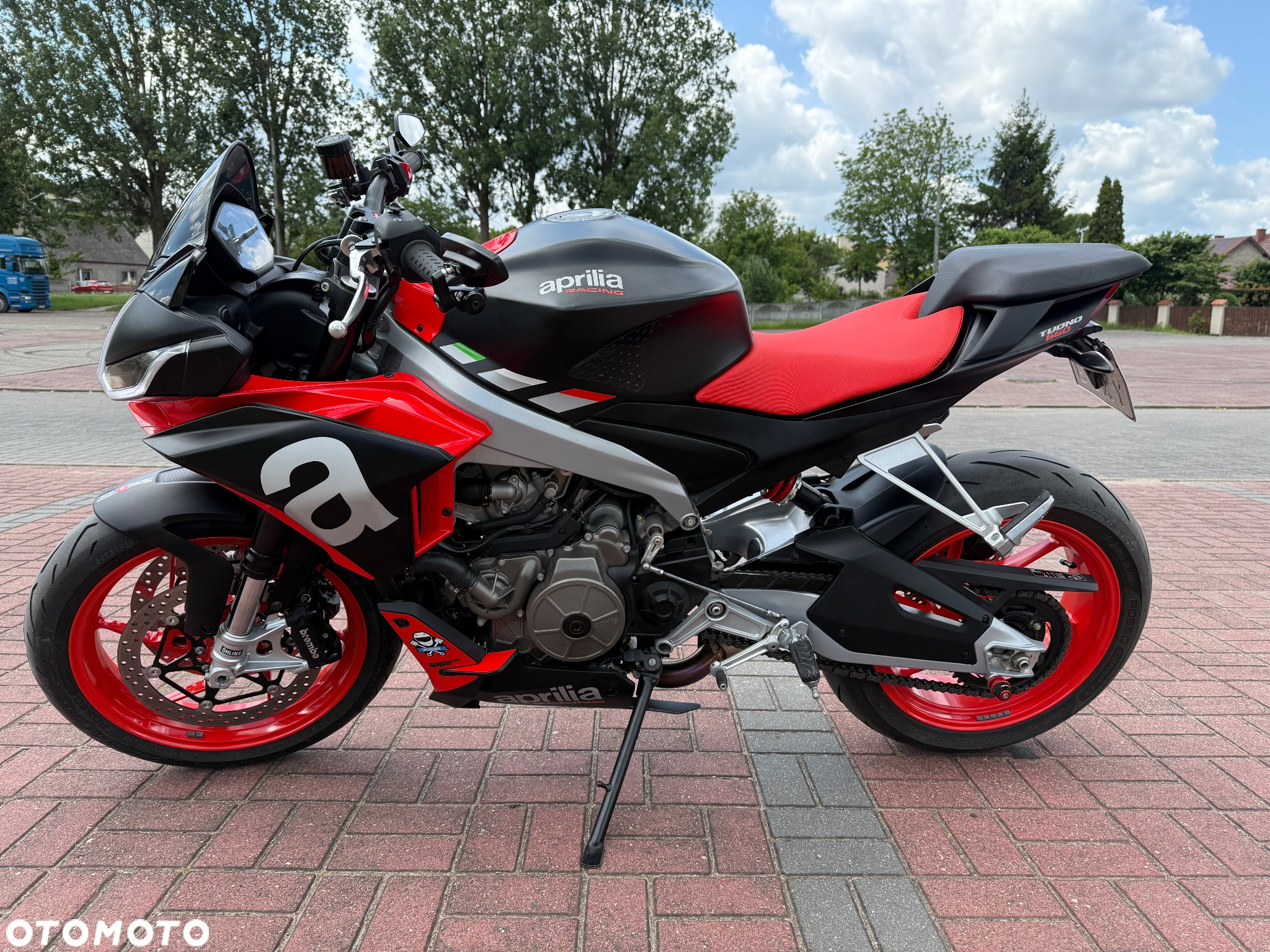 Aprilia Tuono - 7