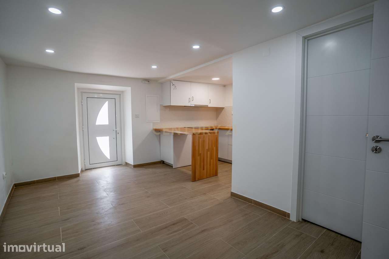 *Moradia T1 Renovada com Logradouro – Alguber, Cadaval* - Grande imagem: 4/22