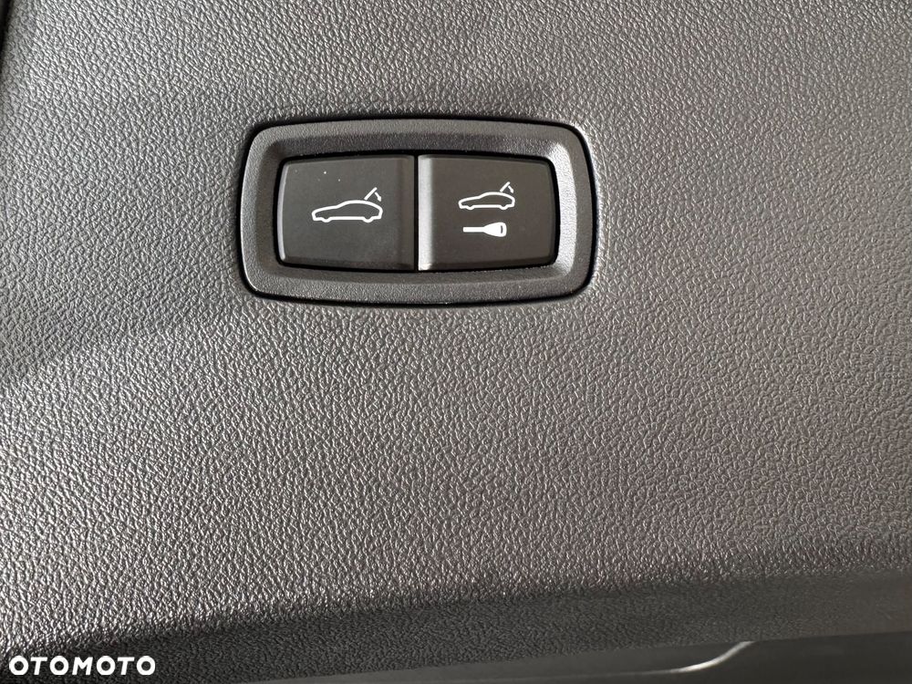 Porsche Cayenne Standard - 25