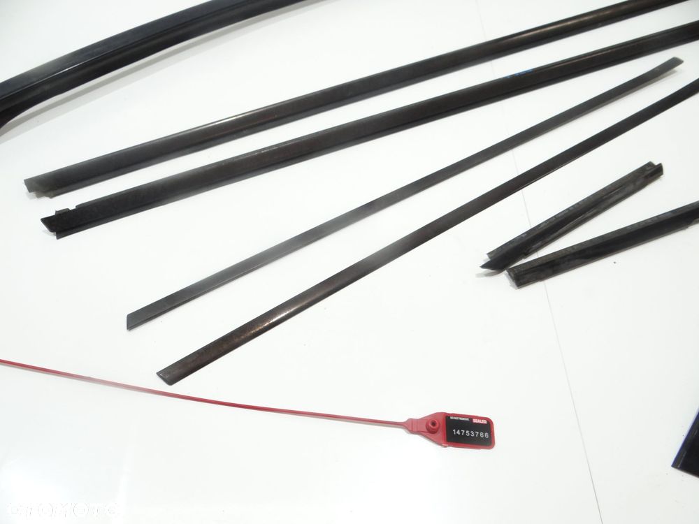 LISTWY DRZWI SHADOW LINE BMW E92 - 4