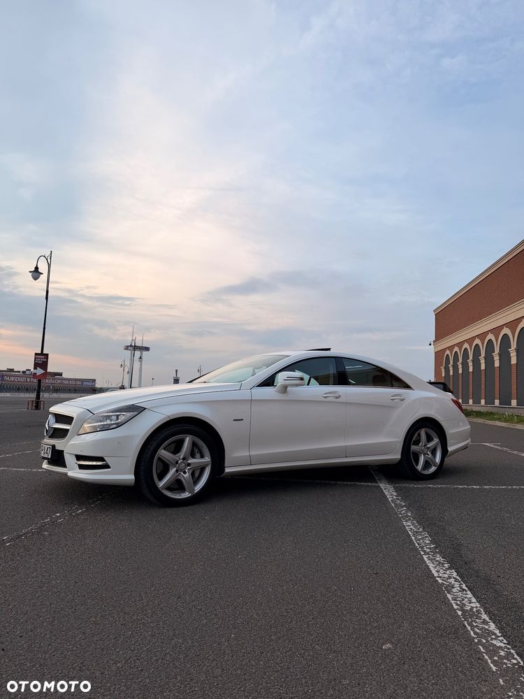 Mercedes-Benz CLS 500 4Matic BlueEFFICIENCY 7G-TRONIC Edition 1 - 3