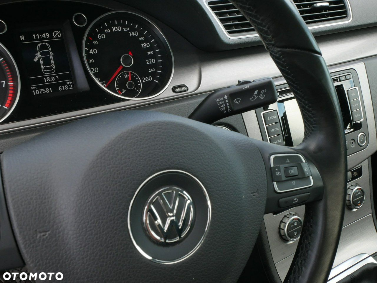 Volkswagen Passat 1.4 TSI BMT Comfortline - 15