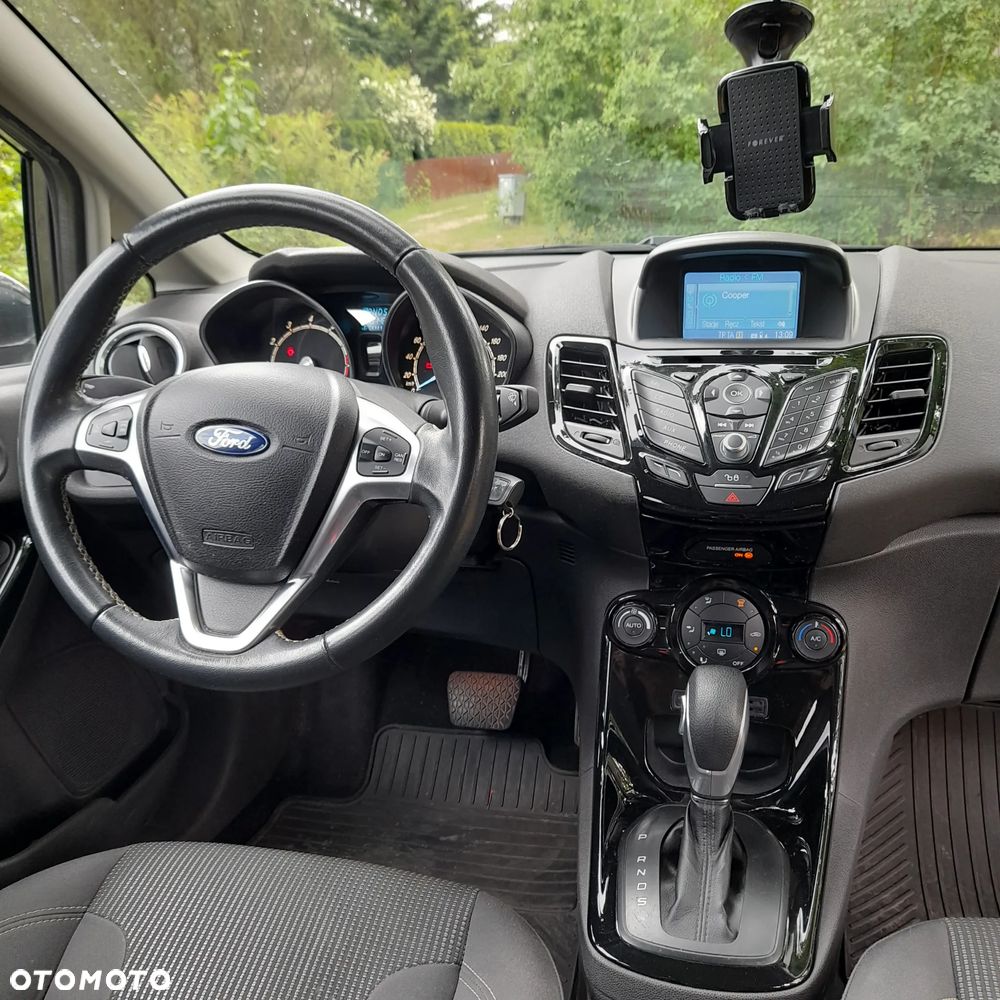 Ford Fiesta 1.0 EcoBoost S&S TITANIUM - 6