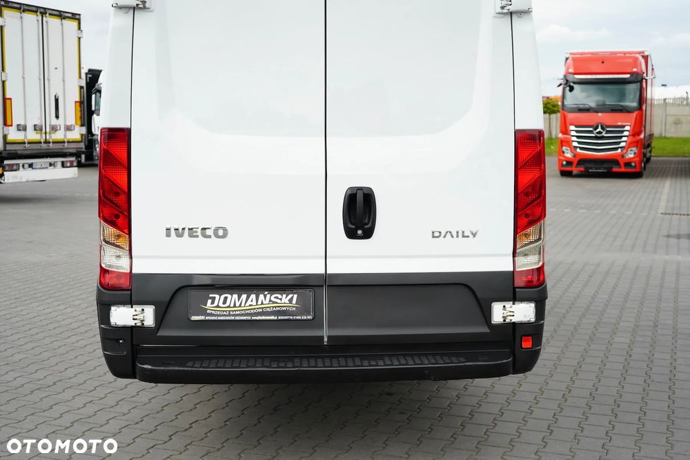 Iveco DAILY / 35S14 / 2,3 MultiJet / MAXI / 136 KM / MAŁY PRZEBIEG - 32