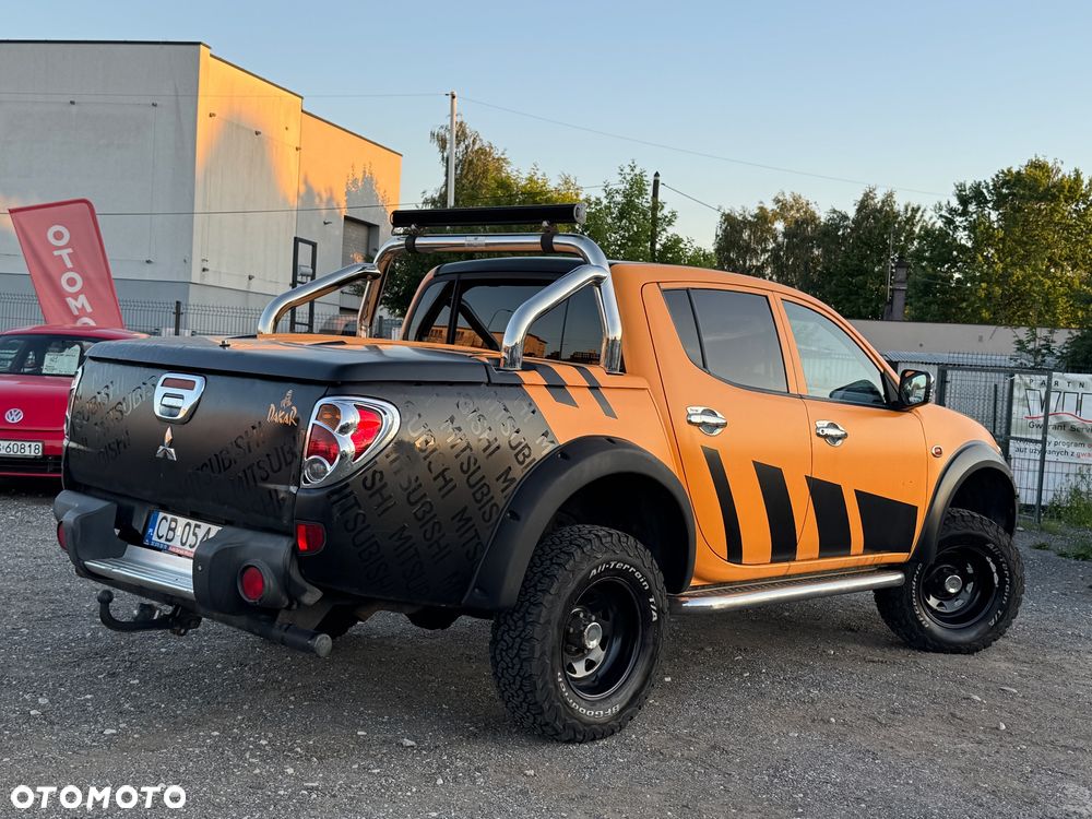 Mitsubishi L200 2.5 DID Summer Edition Sport - 2