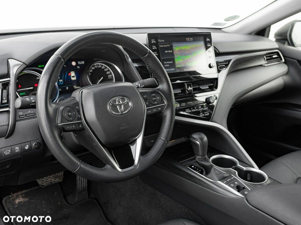 Toyota Camry - 7