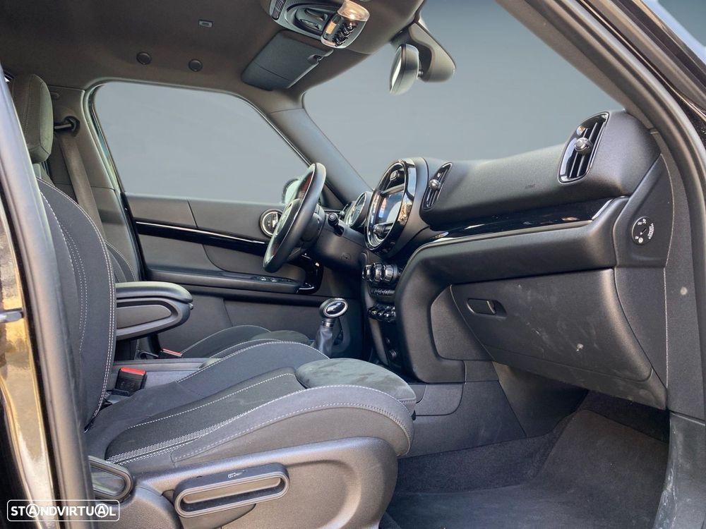 MINI Countryman Cooper SE ALL4 JCW Auto - 17