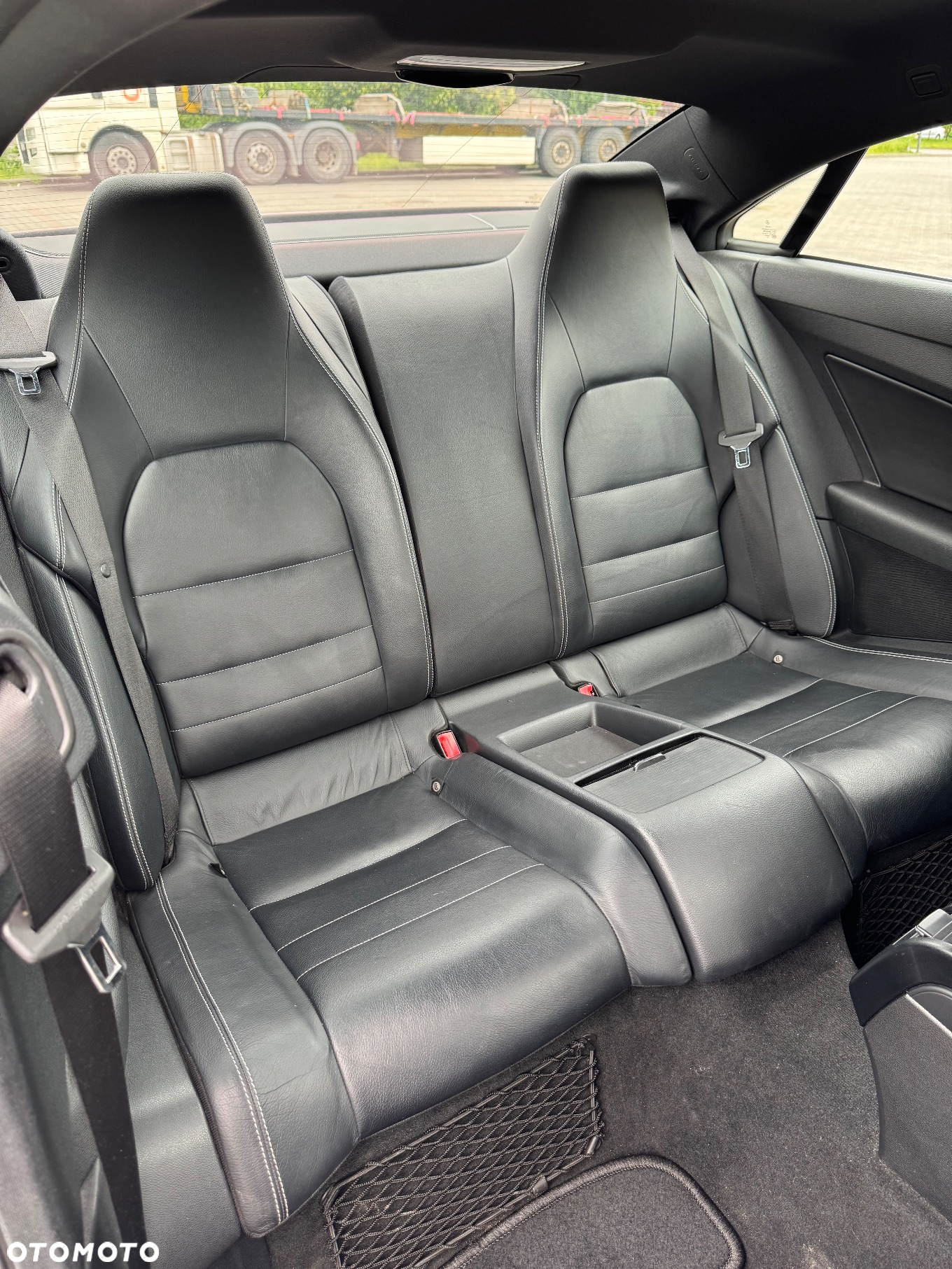 Mercedes-Benz Klasa E 350 CDI BlueEff - 23