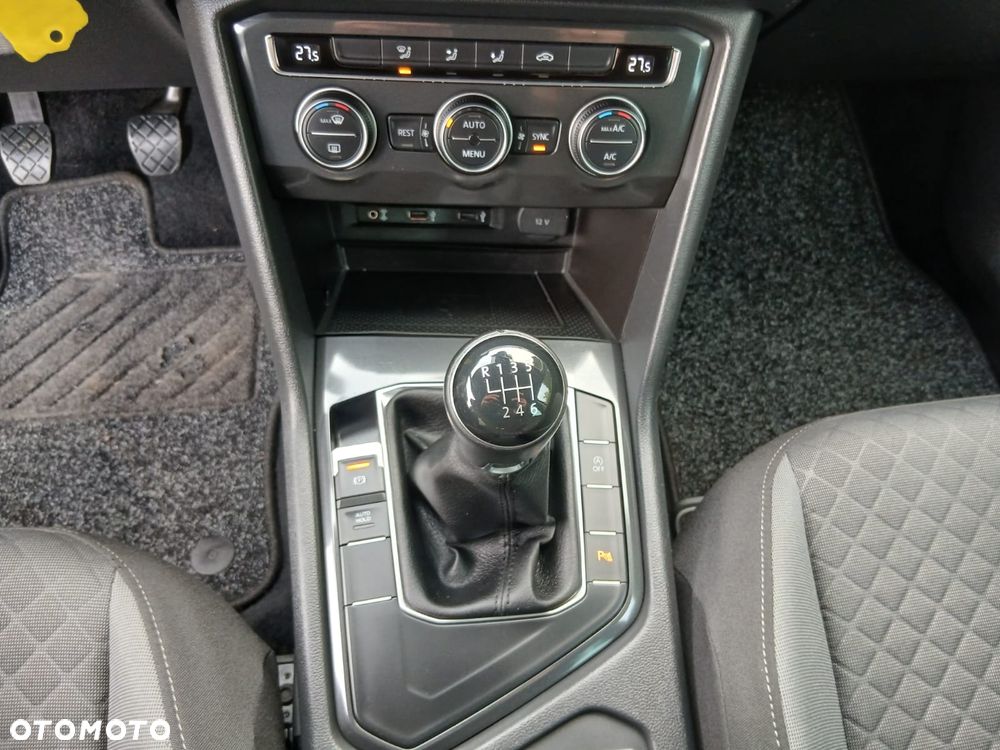 Volkswagen Tiguan - 27