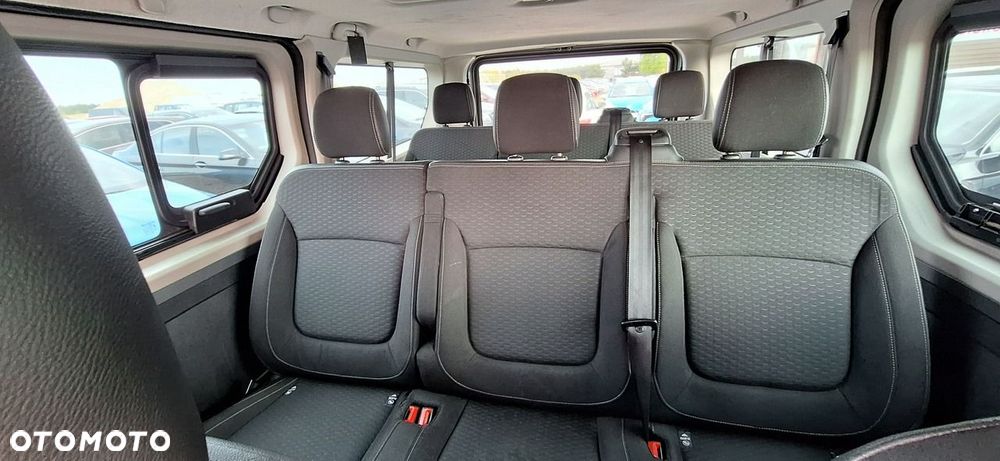 Opel Vivaro - 16