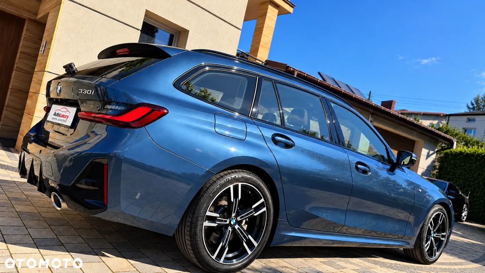 BMW Seria 3 330i xDrive M Sport Edition sport - 6