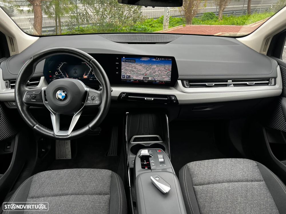 BMW 218 Active Tourer i Auto - 29