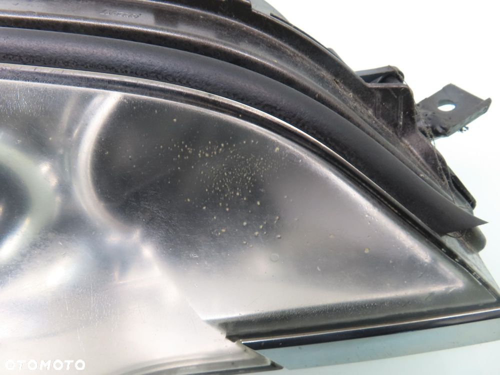 LAMPA PRAWA PRZEDNIA SUBARU OUTBACK III LIFT - 12