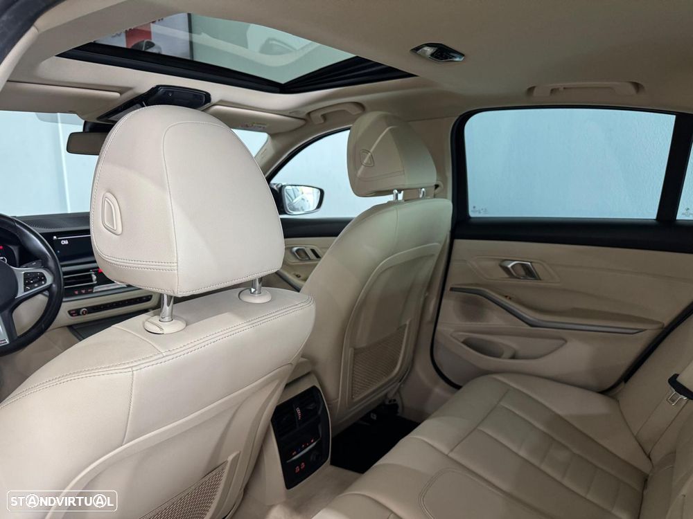 BMW 330 e Pack M Auto - 13