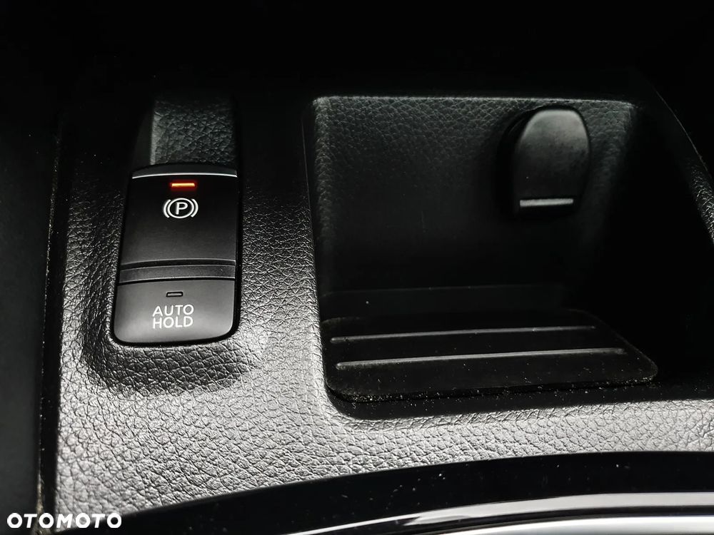 Nissan Qashqai 1.3 DIG-T N-CONNECTA - 18