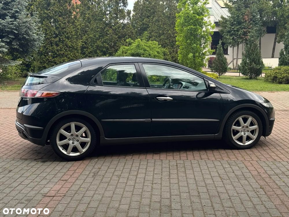 Honda Civic 1.8 Comfort - 8