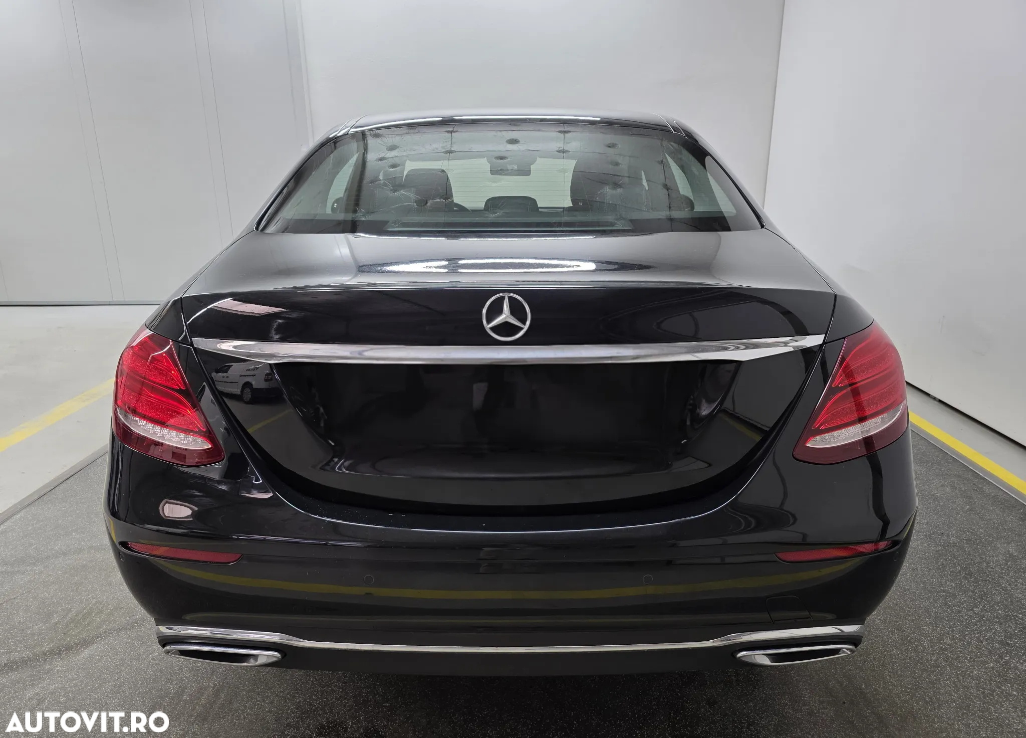 Mercedes-Benz E - 5