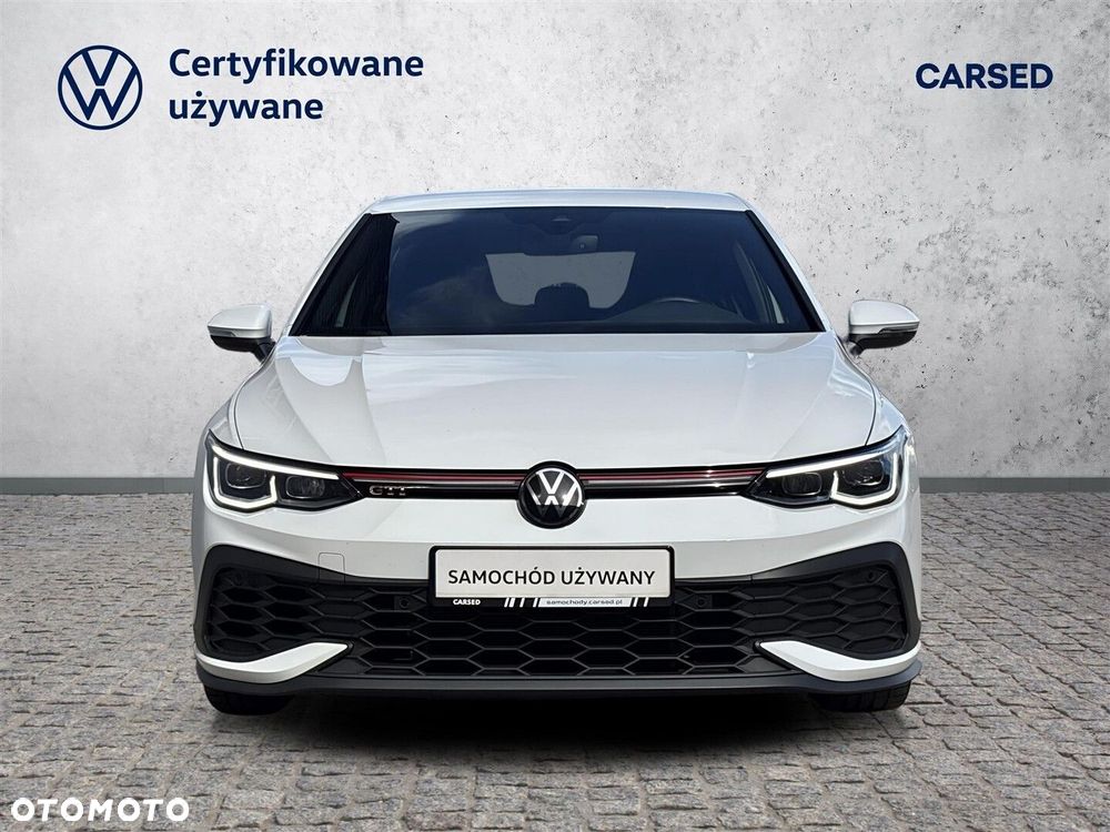 Volkswagen Golf - 37