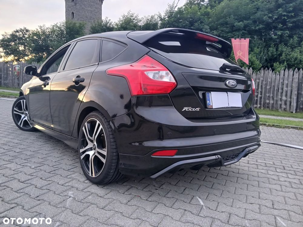 Ford Focus - 2