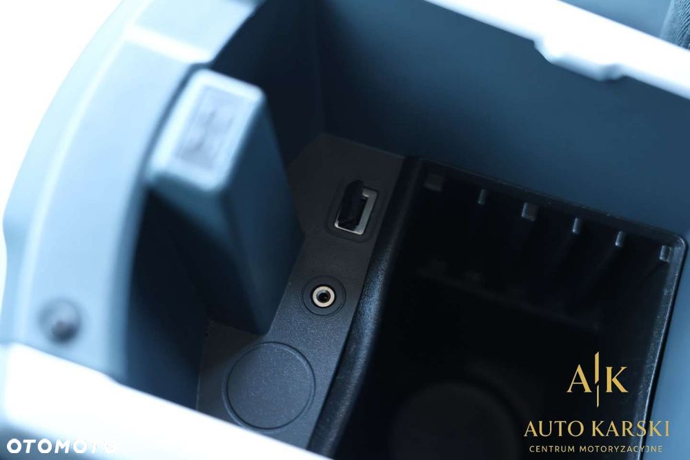 Ford Grand C-MAX - 33