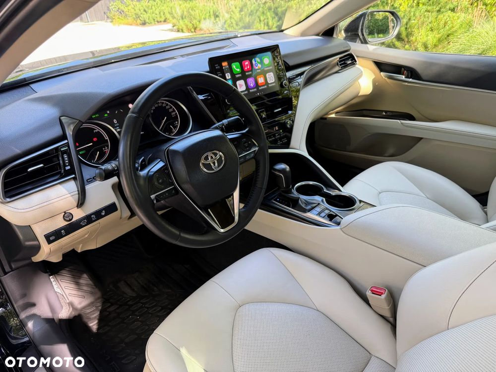 Toyota Camry 2.5 Hybrid Executive CVT - 11