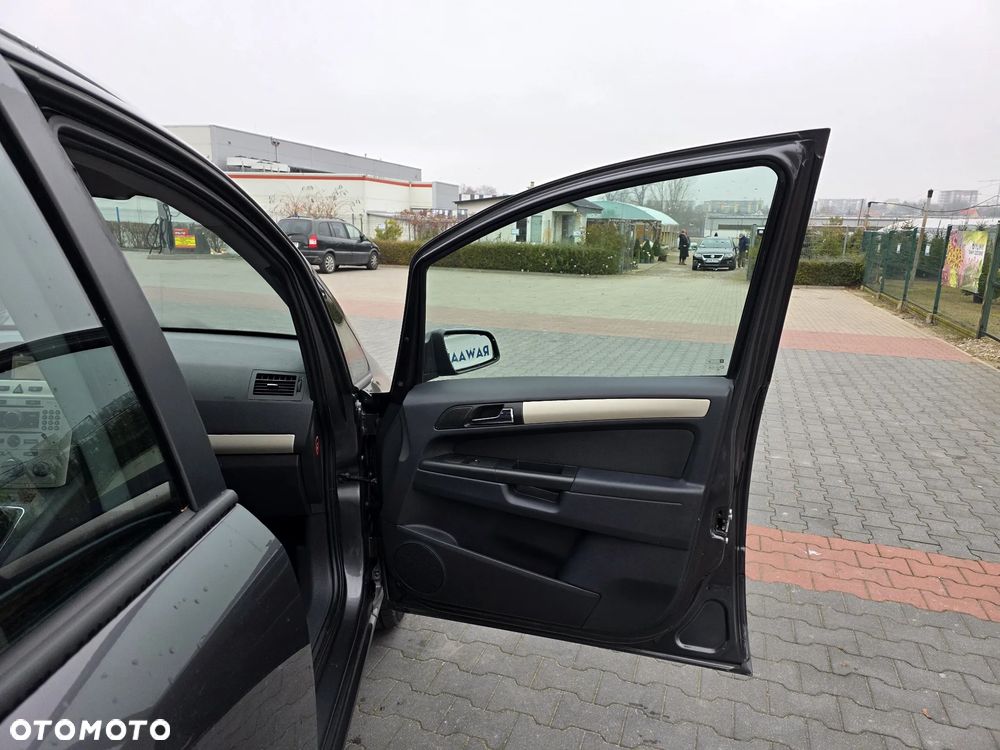 Opel Zafira 1.6 Innovation 110 Jahre - 15