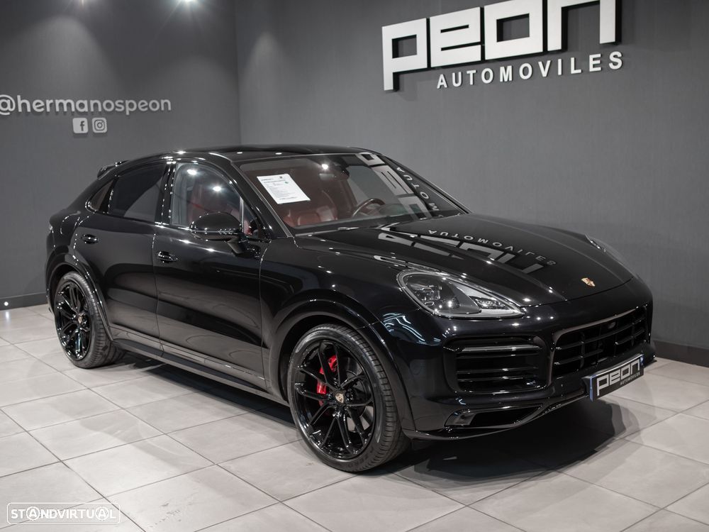 Porsche Cayenne Coupé GTS - 21