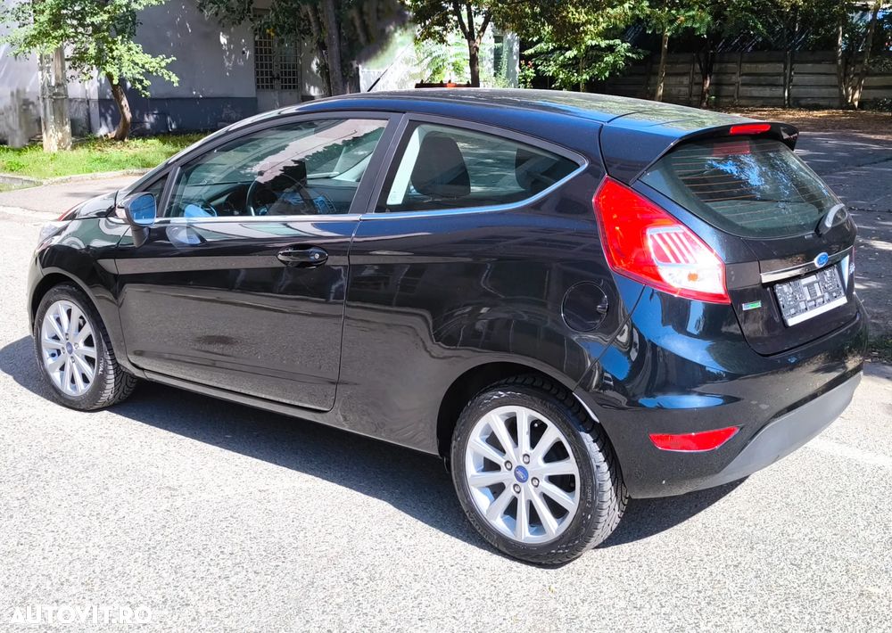 Ford Fiesta 1.0 EcoBoost S&S Aut. TITANIUM X - 6