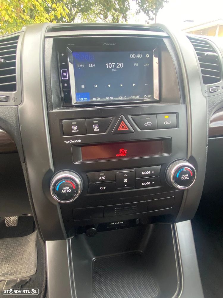 Kia Sorento 2.2 CRDi - 33