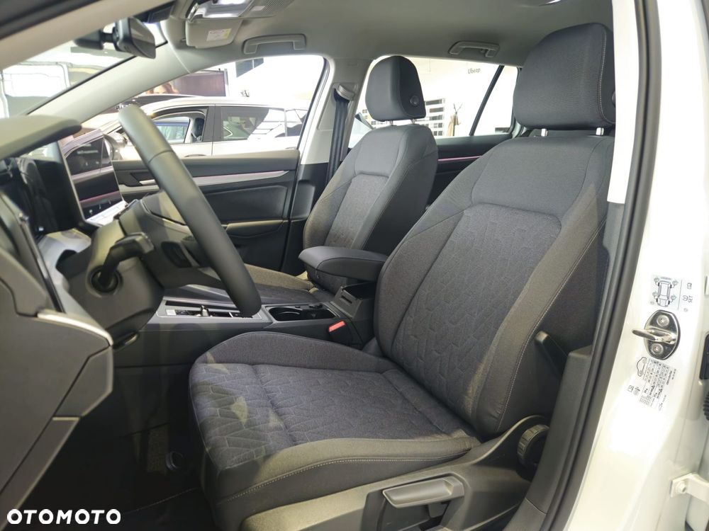 Volkswagen Golf Variant - 8