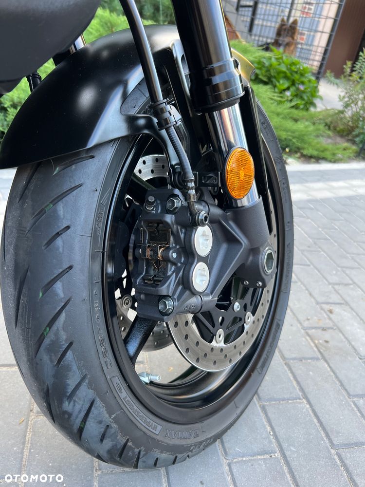 Yamaha MT - 17