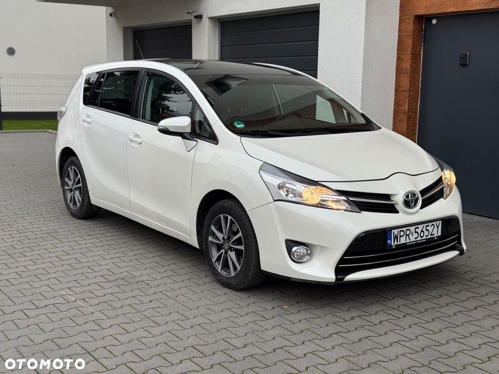 Toyota Verso 1.6 Sol - 12