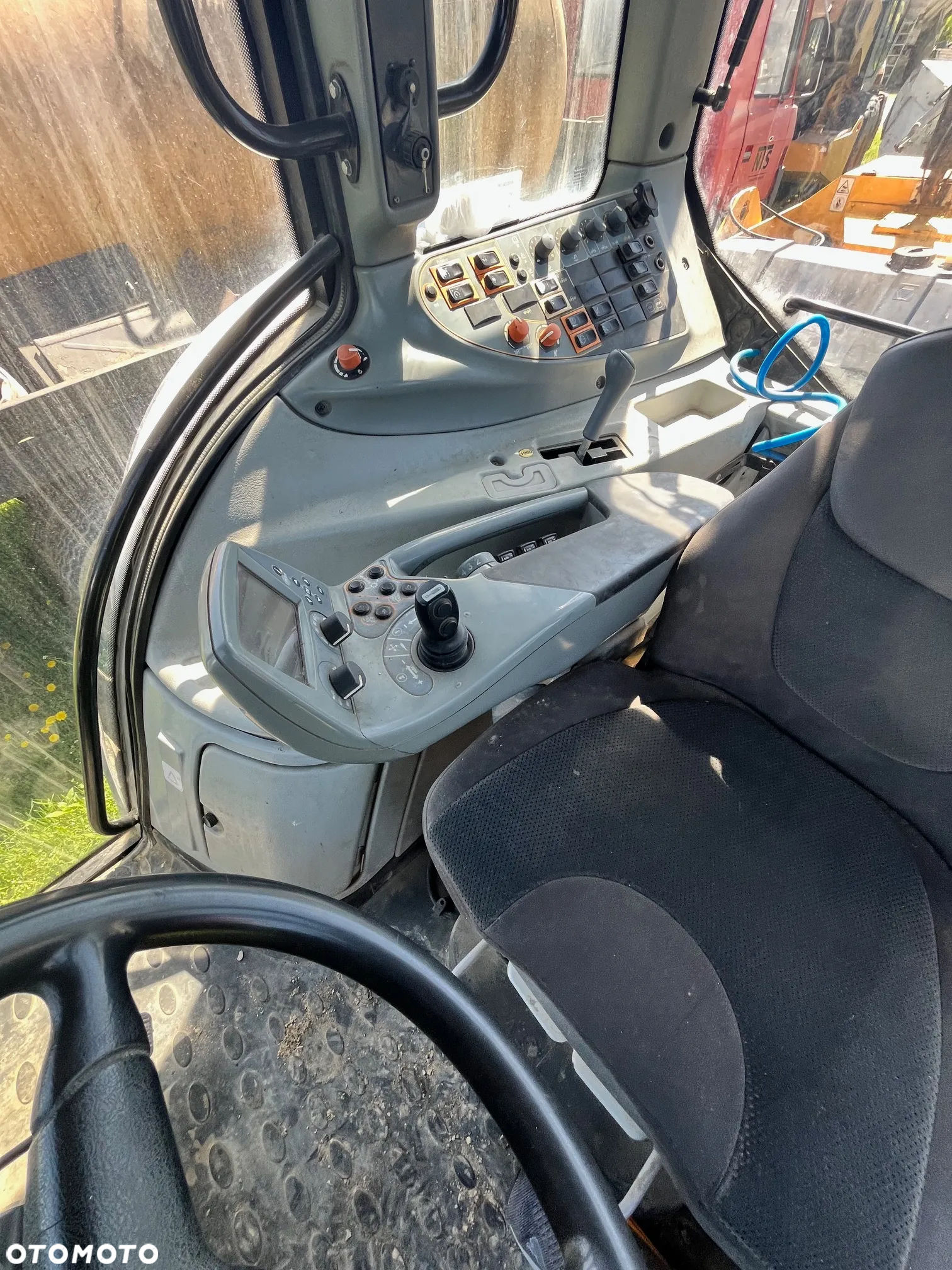 Valtra T202F - 4