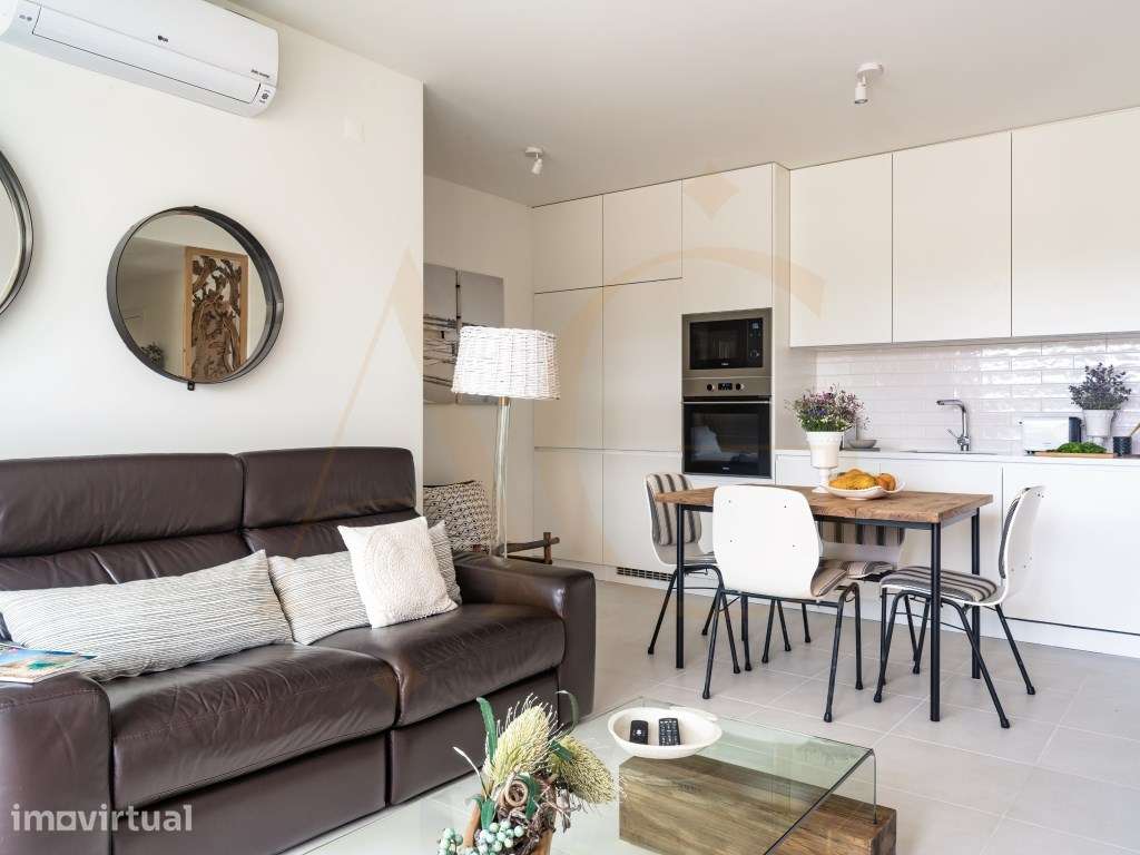 Apartamento T2 com Varanda com acesso a Piscina e garagem - Grande imagem: 4/28