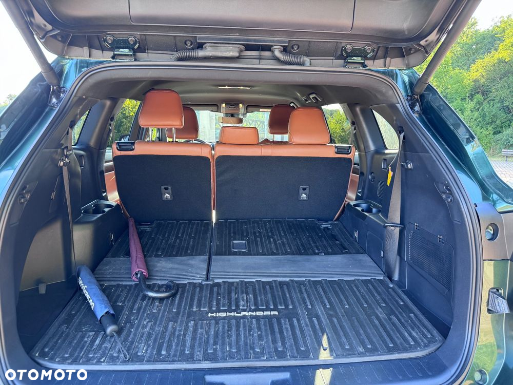 Toyota Highlander 2.5 Hybrid Executive - 18