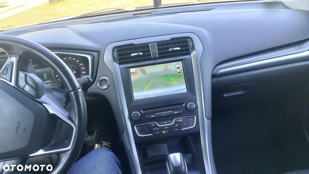 Ford Mondeo 2.0 TDCi Titanium PowerShift - 8