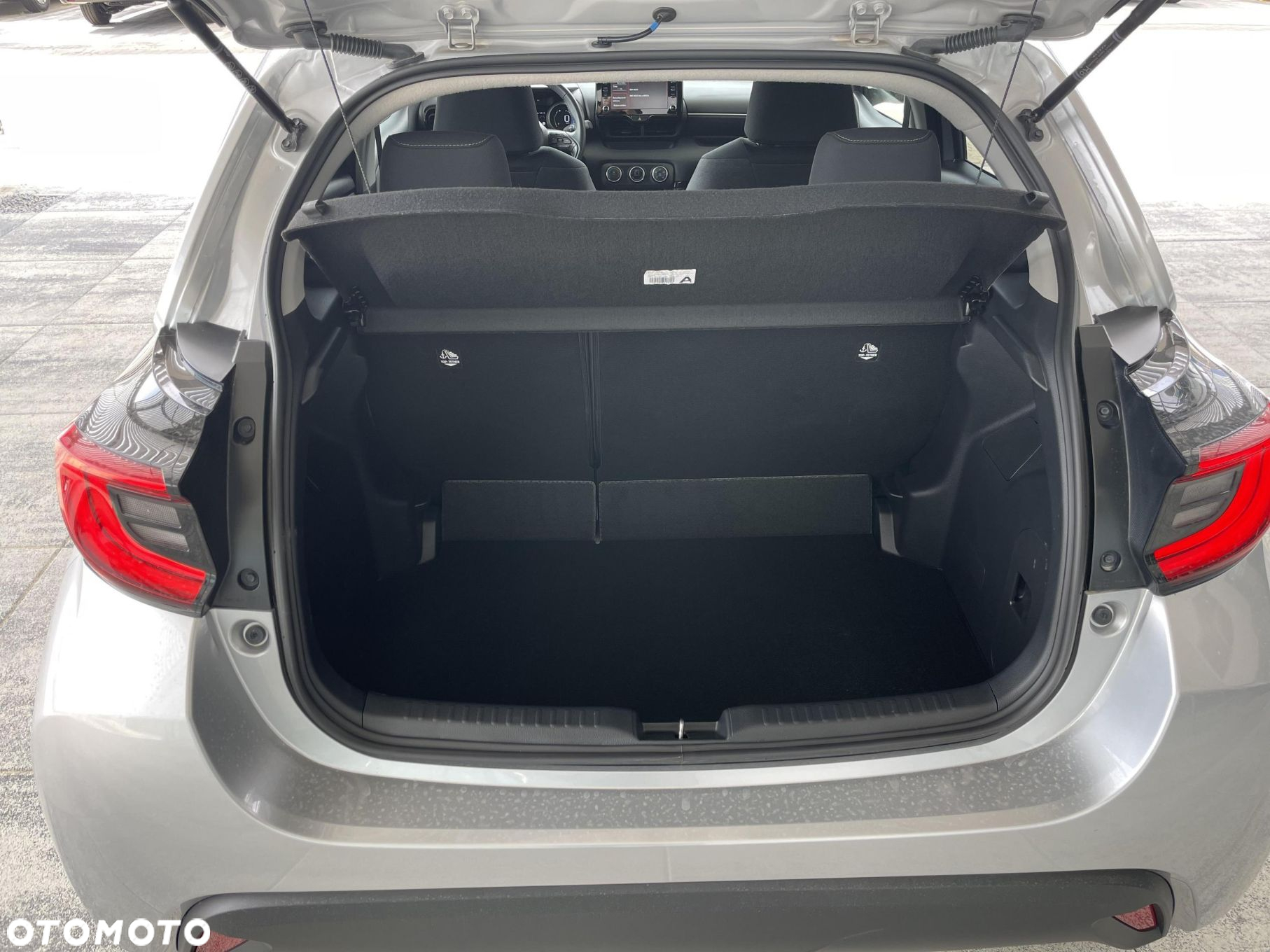Toyota Yaris - 13